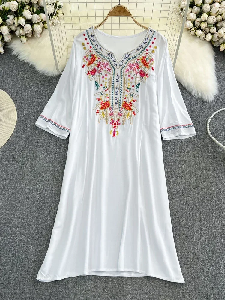 Women Summer Dress Vintage Bohemian Ethnic Style Embroidery Exotic Style Long Sleeve V-Neck Loose Elegant A-line Dress D5039