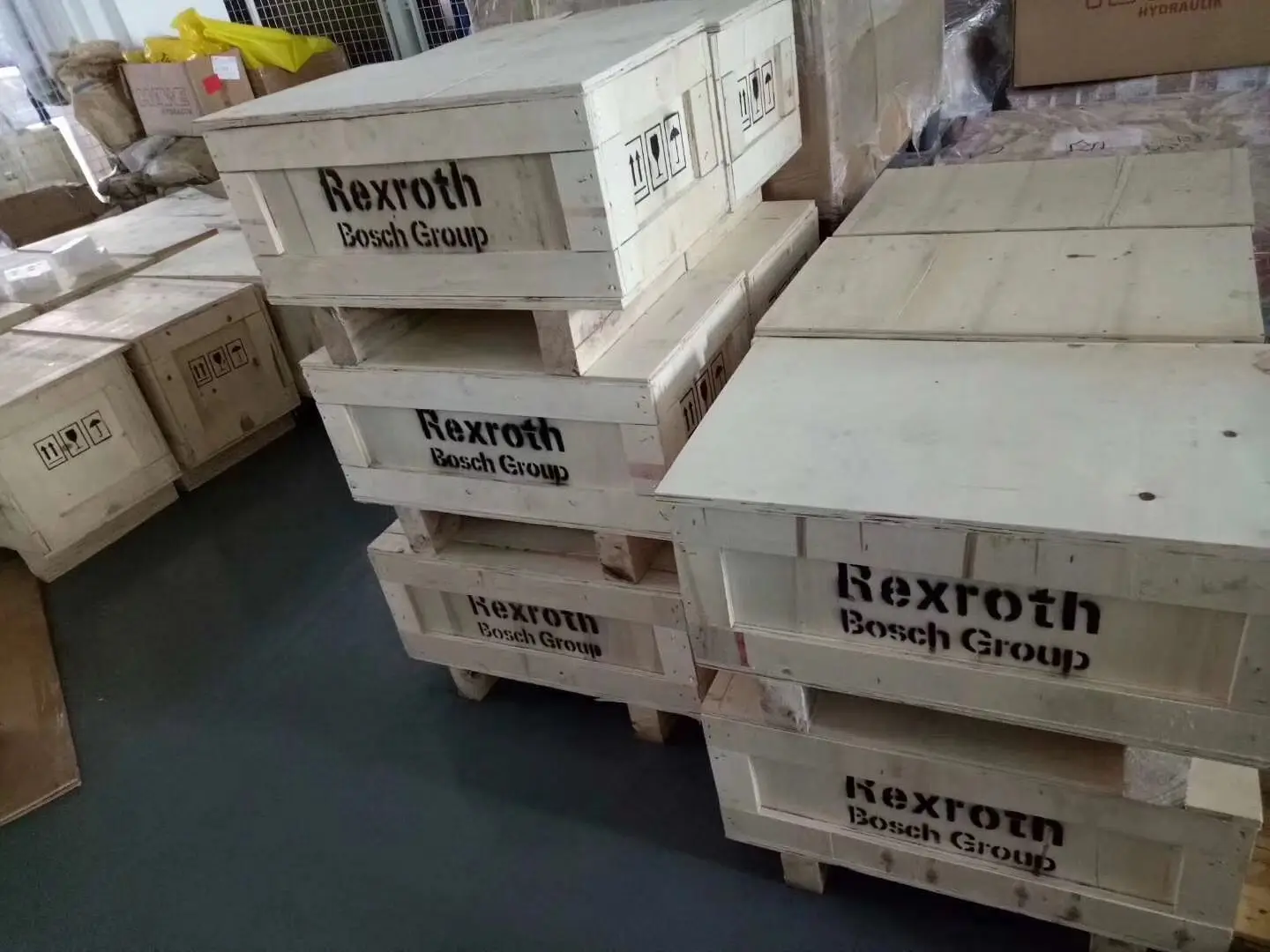 DBDS30K1X/315 R900424288 rexro th الأصلي صمام تخفيف الضغط الشمس الهيدروليكية الهيدروليكية vic kers IH مخزون كبير