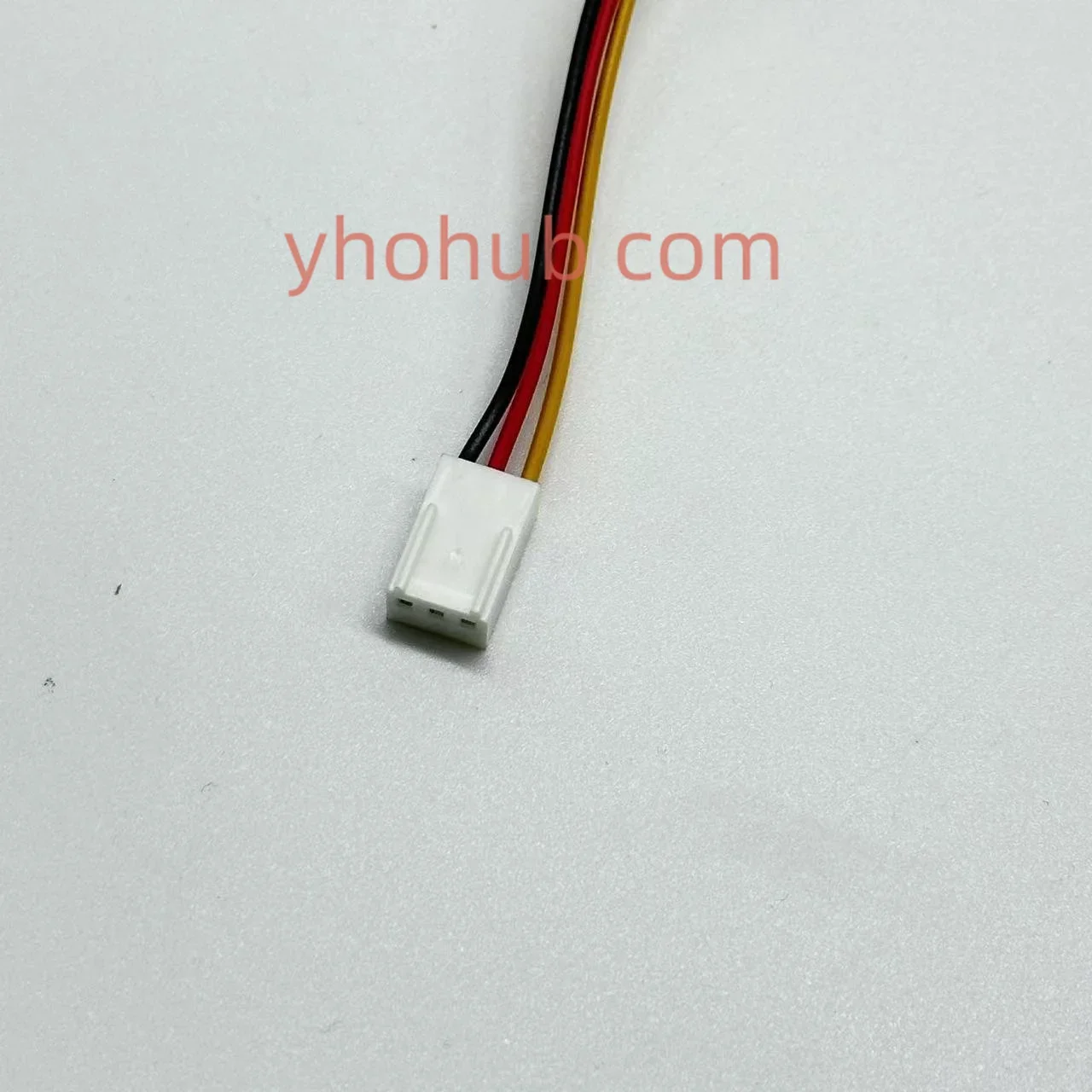 سانيو دينكي 109L1412H1D03 تيار مستمر 12 فولت 0.73 أمبير 140 × 140 × 38 ملم مروحة تبريد خادم 3 أسلاك