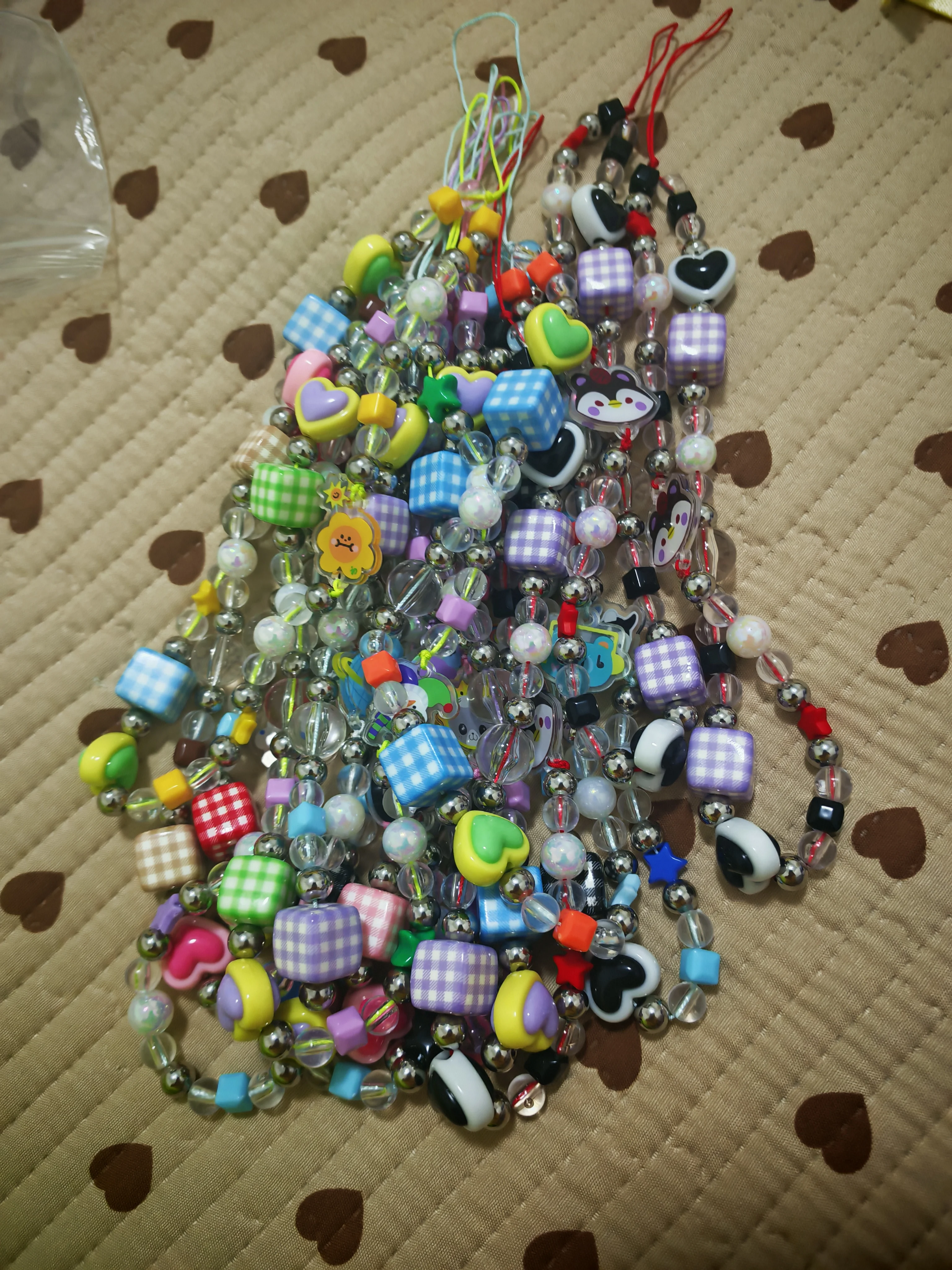 

Не официальная тайская звезда с фанатом Bounprem Paody Juniormark Jummo Aouboom Ceri Perthsanta Domiia Williamest Wesley Lykn Phone Charm