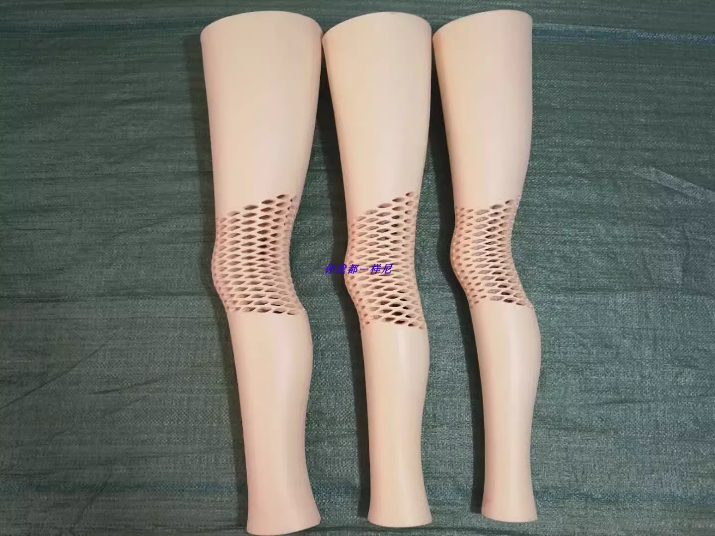 Prosthetic decorative sponge thigh outer packaging waterproof molded thigh