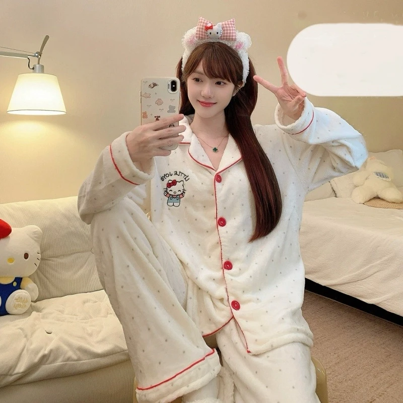

Женский пижамный комплект в стиле Харадзюку с вышивкой HelloKitty, комплект из двух предметов для сна из плотного кораллового флиса, милые милые пижамы с героями мультфильмов