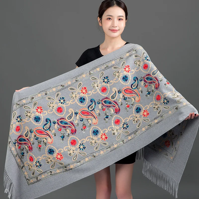 Luxury Women Embroidery Cashmere Scarf Winter Women's Warm Pashmina Shawl Paisley Embroidered Thicken Blanket Scarves Wraps