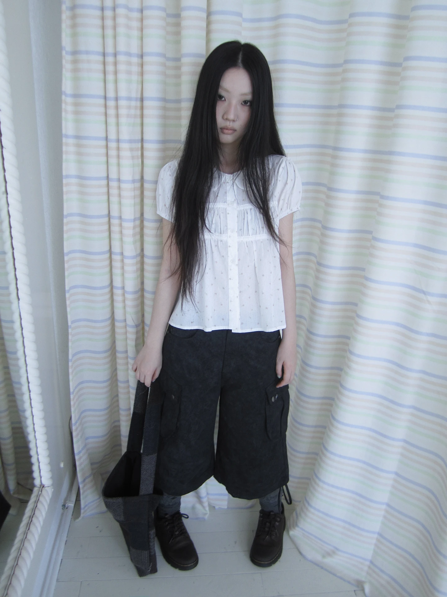 

Женская блузка Angproject в корейском стиле с цветочным принтом в горошек, воротником-стойкой, на одной пуговице, с коротким рукавом, прямого кроя