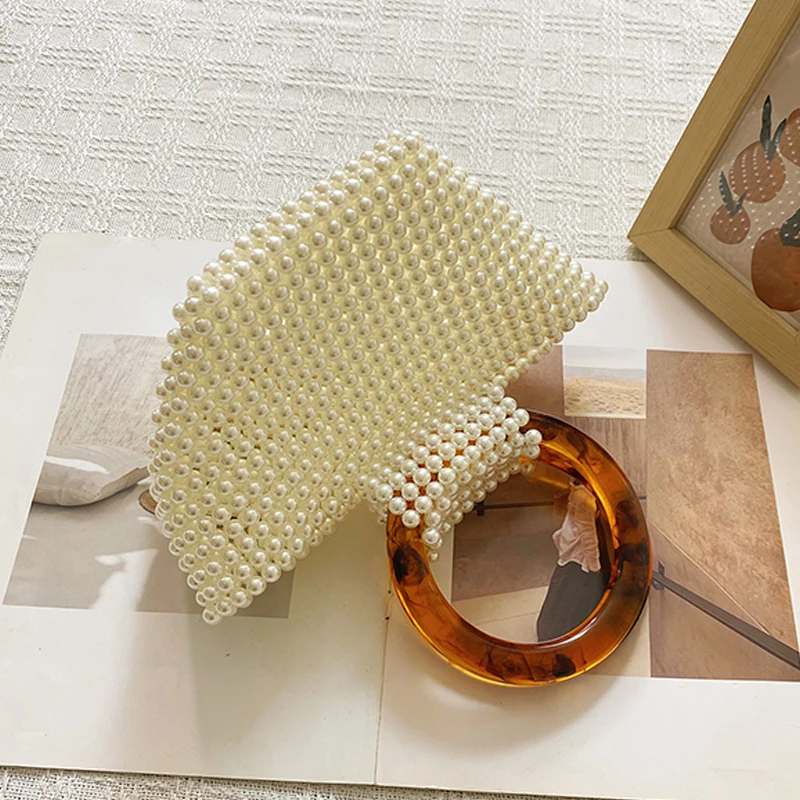 حقيبة يد من الخيزران ذات حلقة مزدوجة مصنوعة يدويًا من نسيج اللؤلؤ المقلد وحقيبة حفلات العشاء