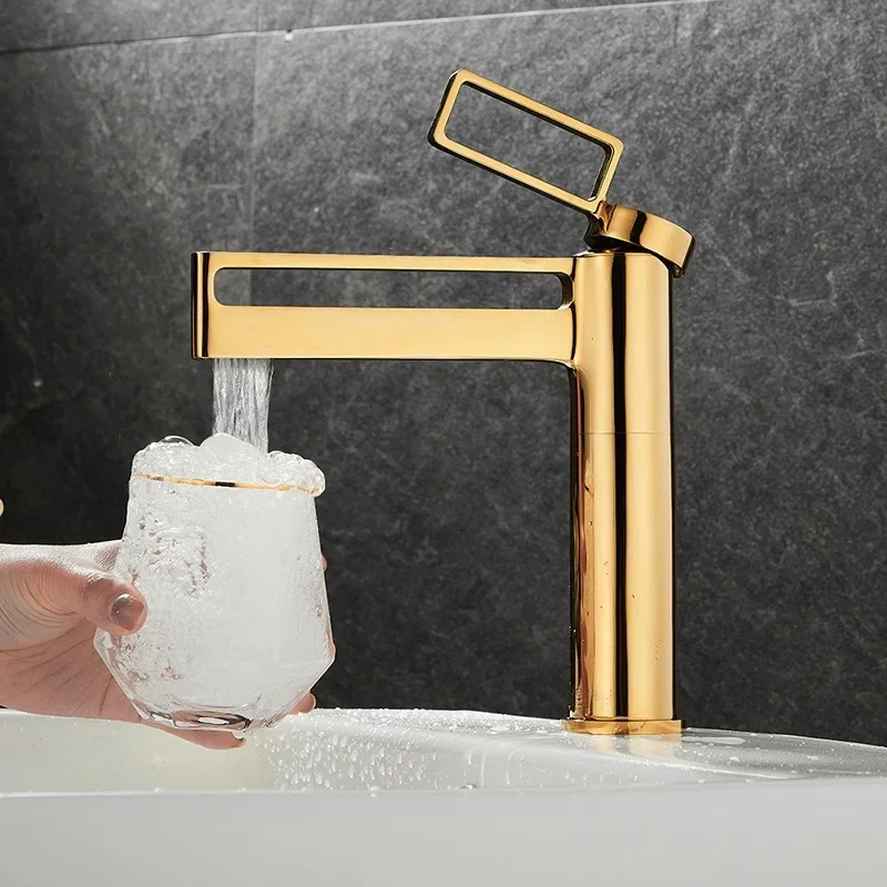 Solid Brass Countertop Basin Mixer Hot and Cold Water Tap Bathroom Washbasin Minimalist Gold Basin Tap Splash Guard