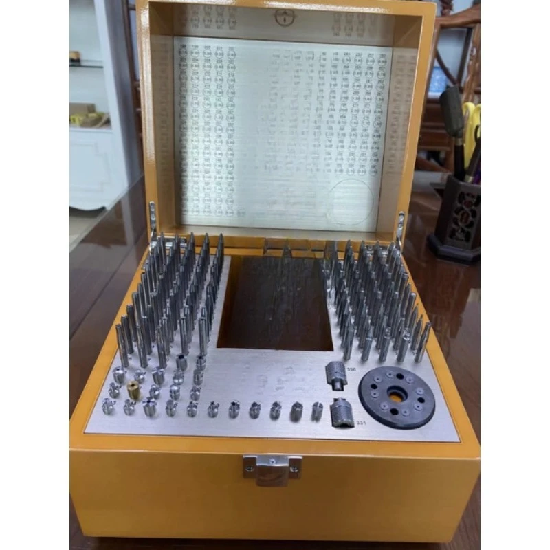 Precision punch table set, needle punching machine balance wheel pendulum shaft disassembly tool