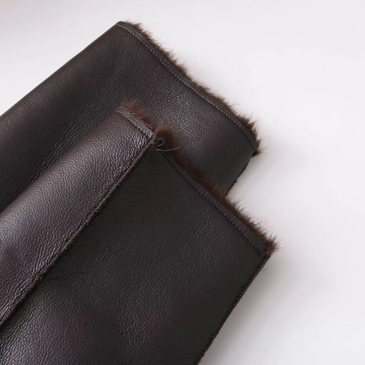 سترة نسائية غير رسمية جديدة لشتاء 2025 بسيطة على الوجهين من الجلد الصناعي قابلة للعكس - طراز راقي