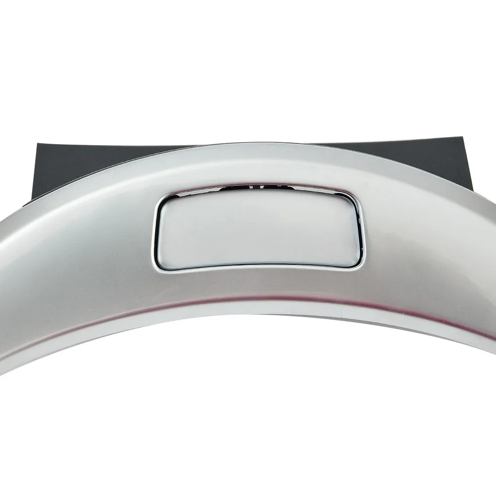 غطاء وحدة التحكم المركزية لسيارة Mercedes C Class & GLC (2015 2019) الإعداد المباشر لا حاجة إلى الربط رقم الجزء 2056803407