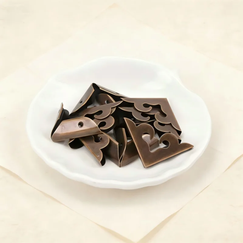 Beautiful 10Pcs Bronze color Metal Book Corner Trilateral Albums Menus Folders Box Corner Protectors For Decor27x27x6mm