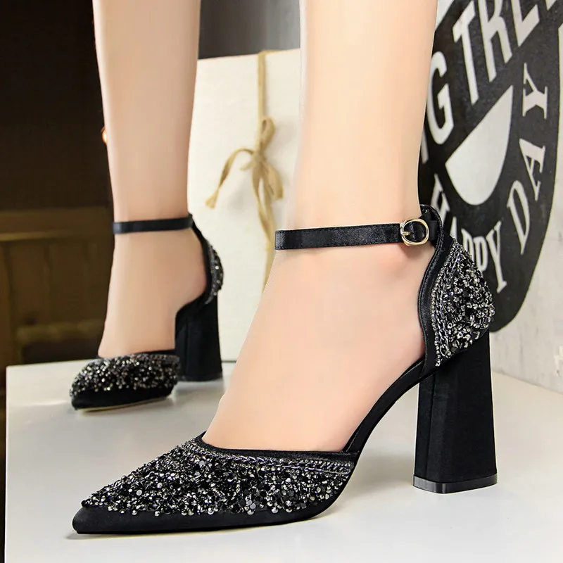 Ankle Strap High Heel Shoes Women Chain Design Sexy Pointed Toe Sandals Woman Square Heel High Shoes Ladies Shoes