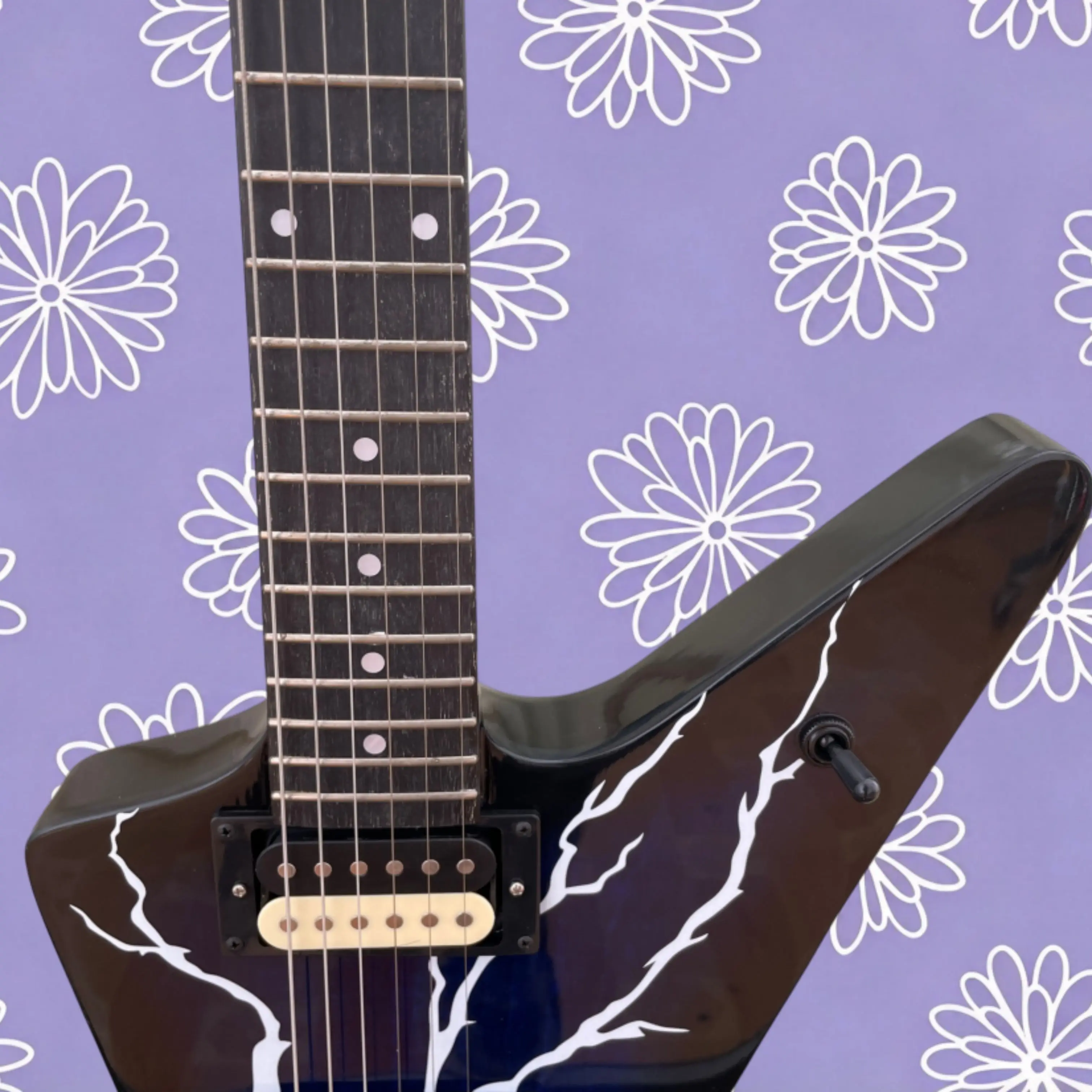 6-String Electric Guitar, Gloss Black-Blue Gradient & White Lightning Graphic for Rock & Metal Stage Players Guitars Guitarra