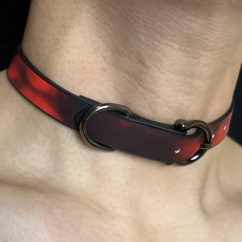 Gothic Color-Changing Soft Red Leather Choker Necklace for Women Trendy High-End Collarbone Accessory Sweet Cool Style