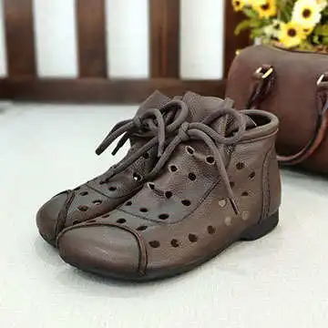

Artistic Women's Leather Sandals Spring Summer Low Cut Casual Sle EVA Inner Quilted Design Flat Heel round Toe Hollow out