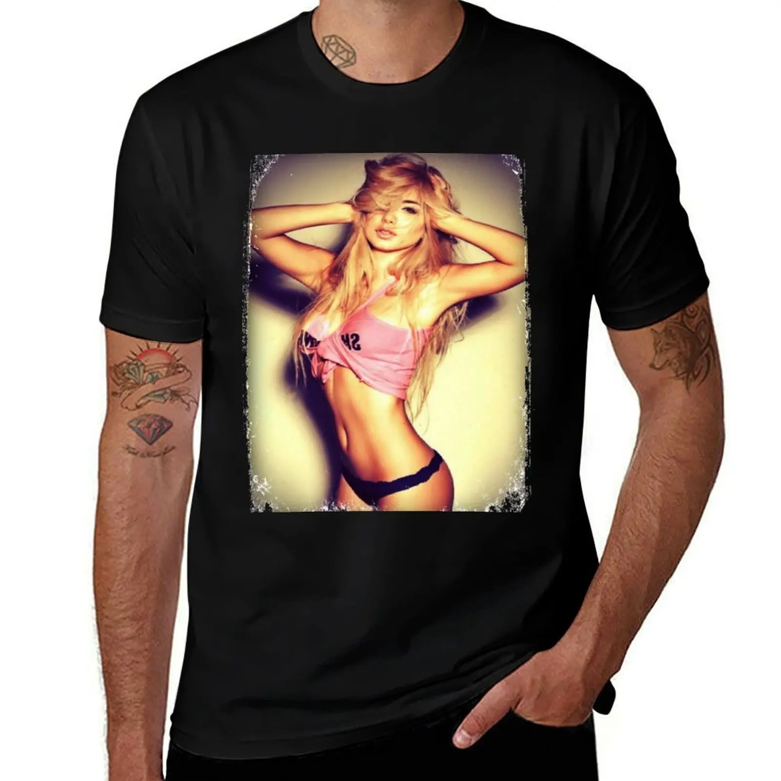 

Blonde girl sexy T-Shirt anime t shirts oversize t shirt man casual T-Shirt