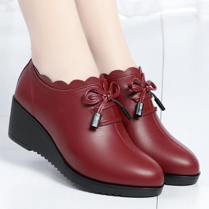 Spring Autumn New Women Fashion Lace Leather Platform Pumps Korean Style Casual Waterproof Pointed Toe Short Shoes