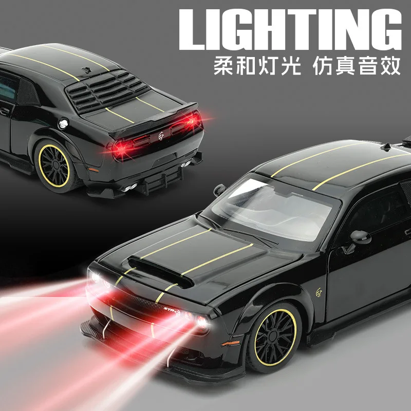 1: 32 Dodge Hellcat Modello di auto sportiva in lega Luce a sospensione Potenza Regalo per bambini Giocattolo per auto muscolare