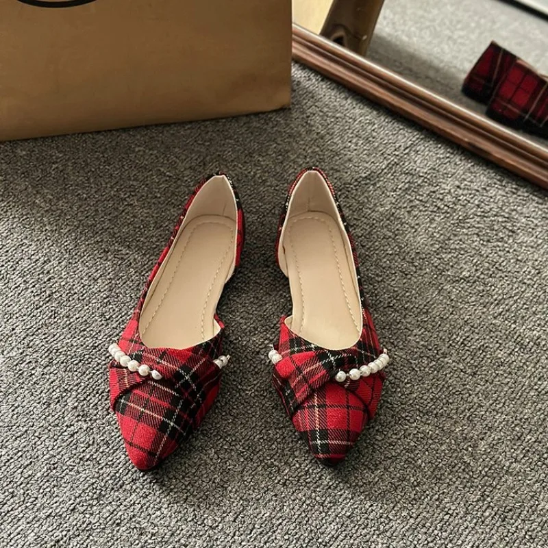 Retro Red Plaid Fashion Women Shoes 2024 Sprig New Pointed Toe Women\'s Flats Shoes Light and Comfortable Ladies Single Shoes