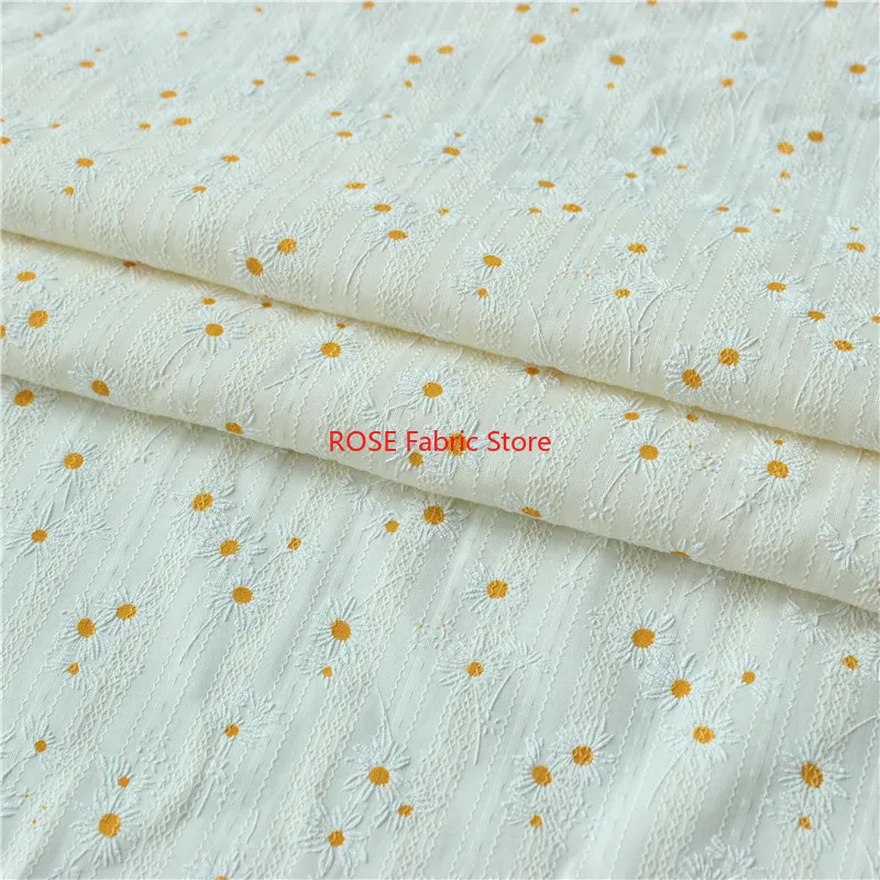 Tessuto jacquard con stampa margherita in cotone texture Per abiti, top, copritavolo, design di costumi, cucito di accessori per capelli, abiti estivi