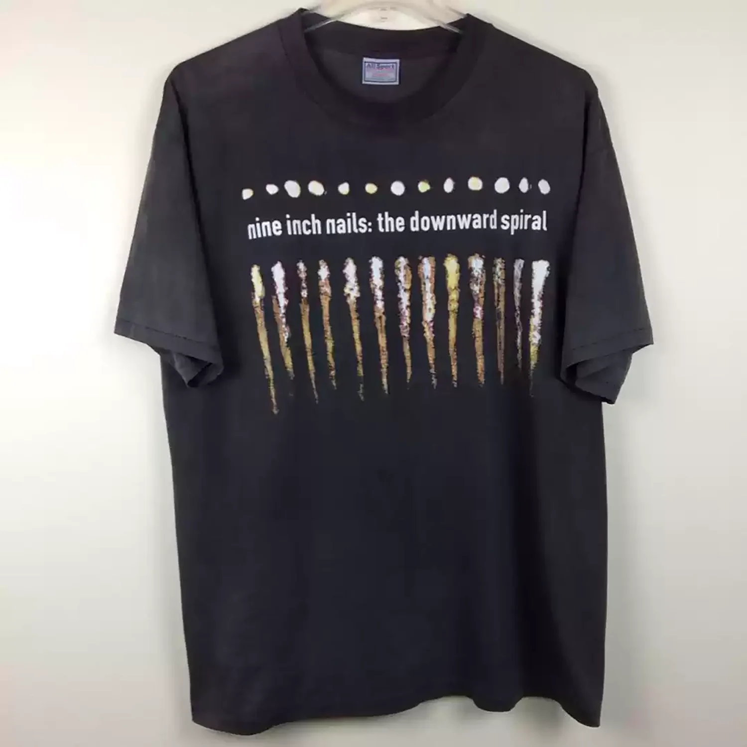 Nine Inch Nails Vintage Hip Hop Short-Sleeved T-Shirt for Men 100% Cotton Soft Breathable Unisex Graphic Tee plus Size Summer Top.heavyweight cotton, pre shrunk tee, butterysoft, graphic print crew neck、 gift for menwomen, wash resistant print           .