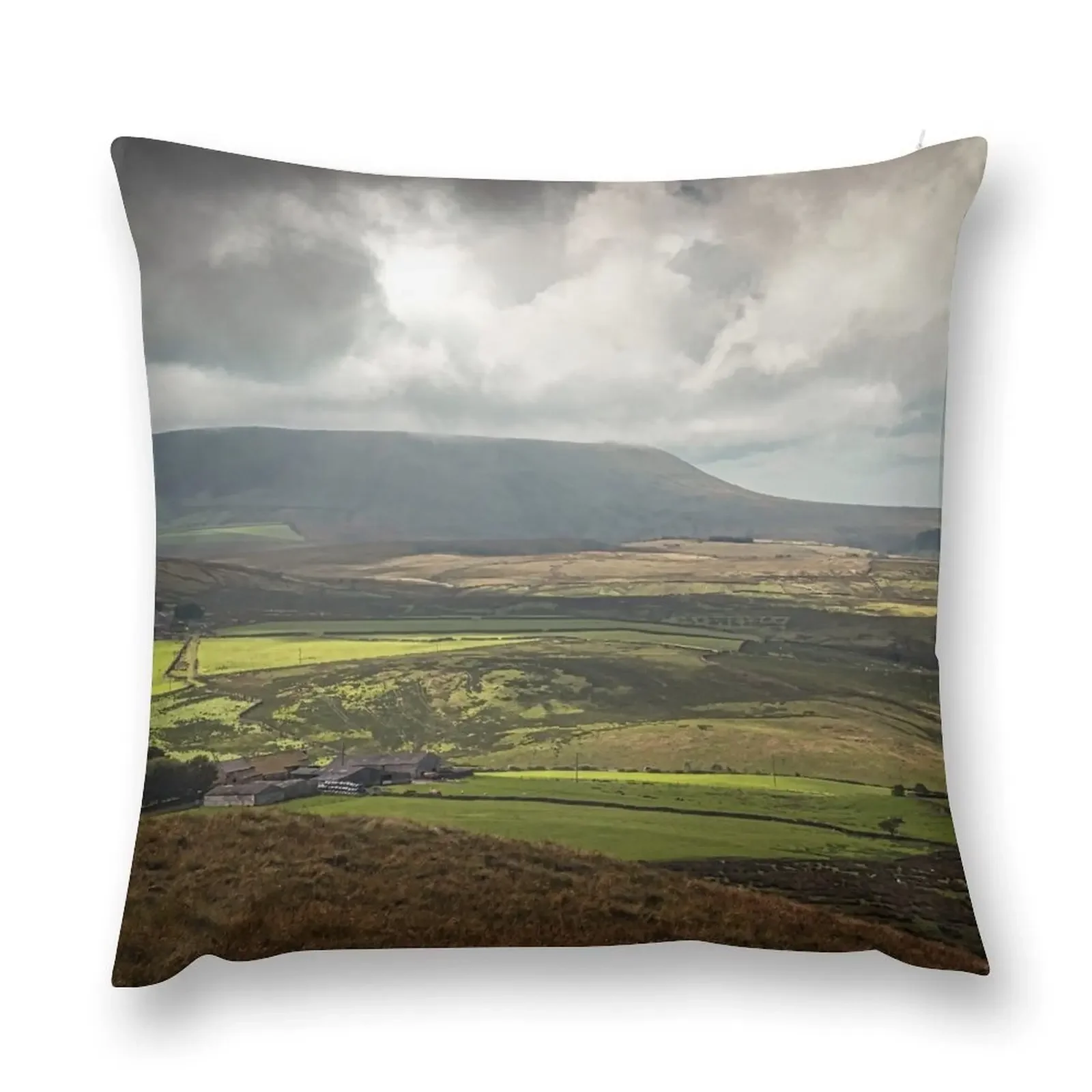 

Pendle Hill, Lancashire Throw Pillow Elastic Cover For Sofa Pillow Cover pillow