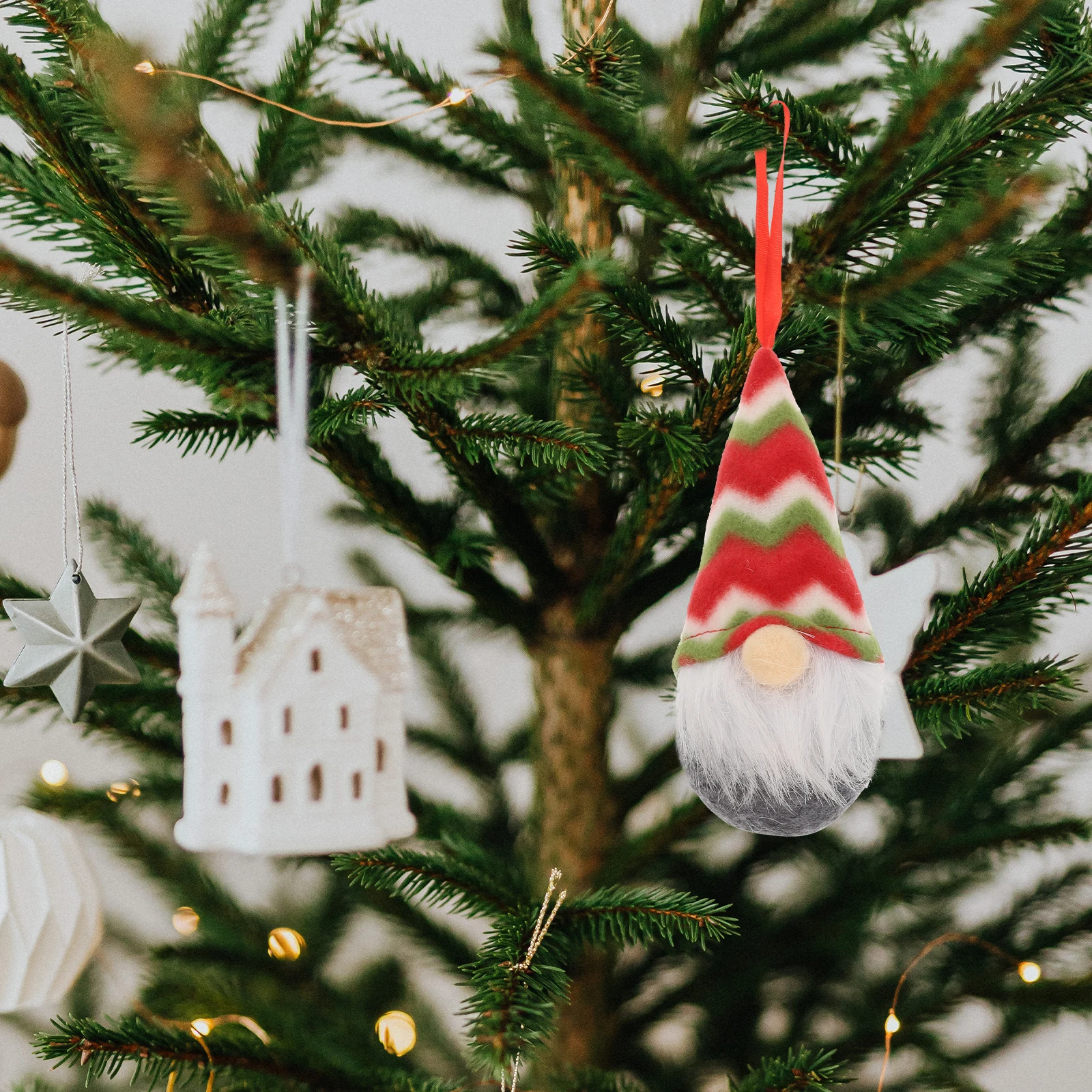 

8pcs Christmas Tree Ornaments Decorations Yarn Festival Hanging Pendants Lovely Design Party Gifts Family Friends