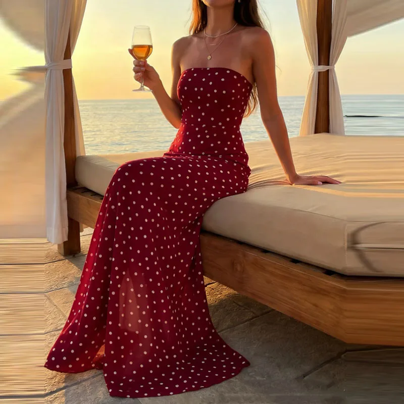 Elegantes Tailliertes Urlaubskleid mit Polka Dots, Trägerloses Figurbetontes Strandkleid, Sexy Ärmelloses Rückenfreies Langes Damenkleid
