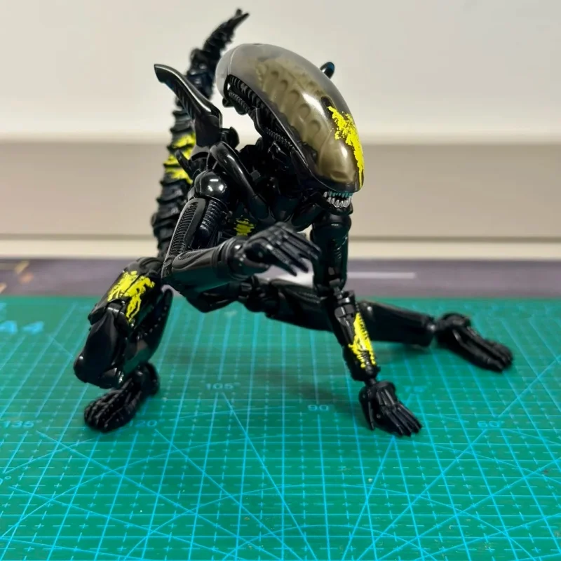 

In Stock Genuine 52 Toys Beastbox-Infinity Ib13 Xenomorph Alien 2.0 Model Toys Deformation Toy Animal Collection Desk Toys Gift