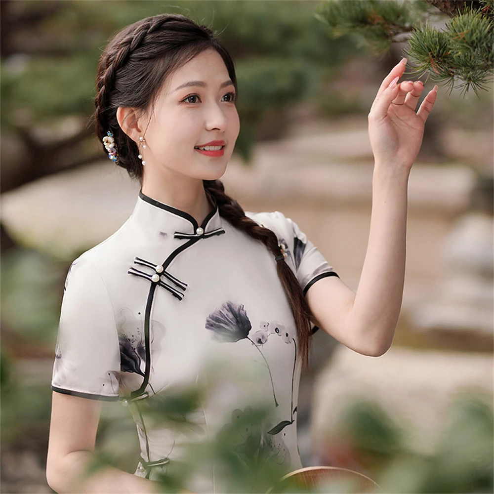 Classical Improved Short Sleeves Qipao Vintage Chinese Traditional Dress Girl Youth Style Long Cheongsam Female Wedding Costume