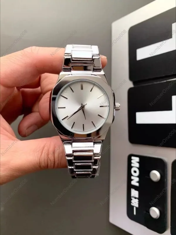 

Square Watch Men's Steel Belt Retro Small Square Watch Quartz Watch Student Trend