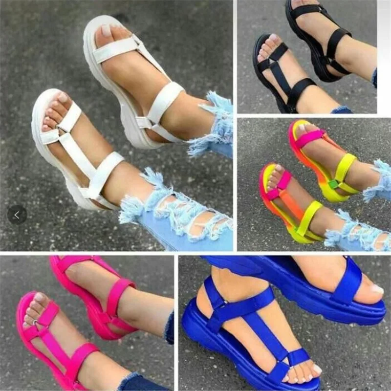 2024 Summer New Sandals Rainbow Color Flat Women Sandals Luxury Sandals Women Designers Outdoor Beach Opened Toe Shoes