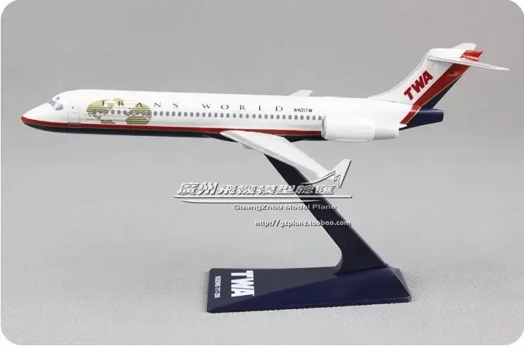 19cm plastic AIR American  Airways Plane Model B717-200 TWA Airlines Airplane Model W Stand Aircraft Gift