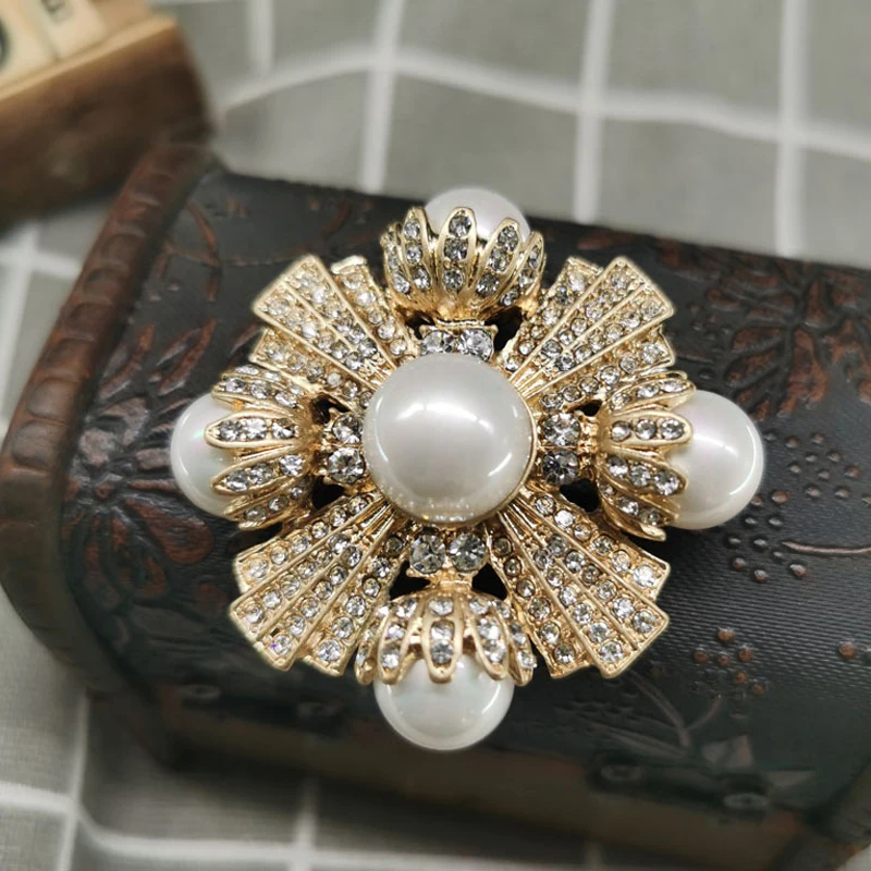 Vintage Boho Floral Corsage Pearl Flower Brooches Pins with Big Pearl Cross Brooch Women Wedding Bridal Jewelry