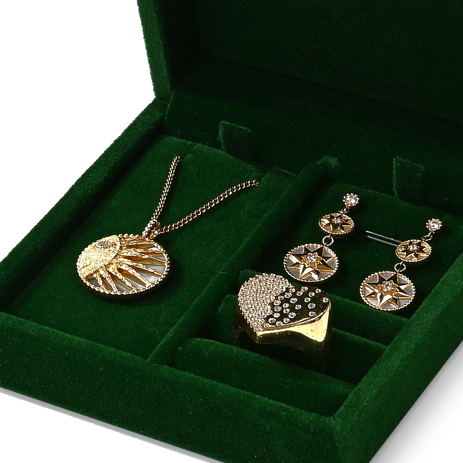 Luxurious Velvet Jewelry Box: Elegant Green Velvet Storage Necklaces, Earrings, Perfect for Organizing & Displaying Fine Jewelry