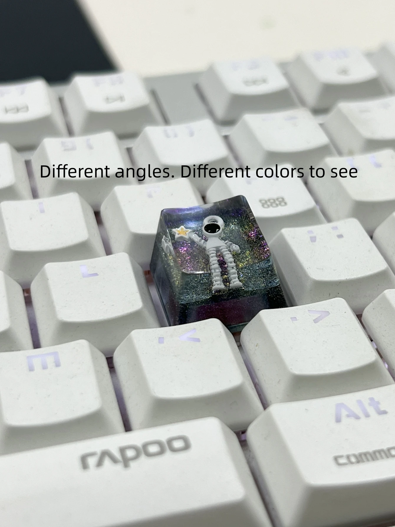 1Pcs 귀여운 고품질 뜨거운 판매 다채로운 반투명 스타 우주 비행사 키 캡 크로스 샤프트 기계 키보드 키 캡 액세서리