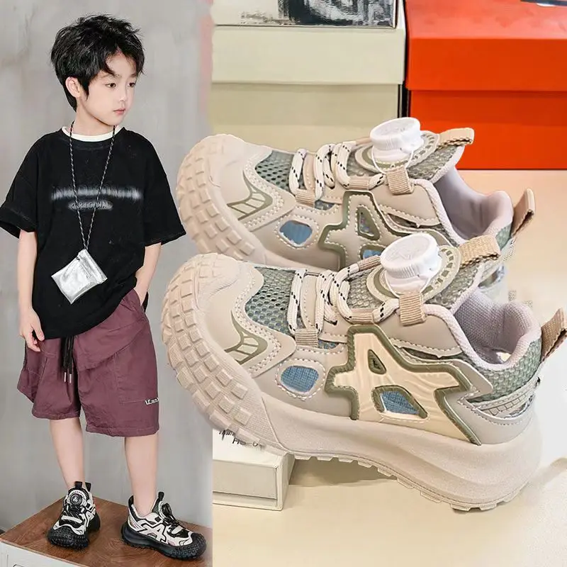 

Boys' sports shoes 2025 summer new hollow breathable shoes soft sole anti slip medium and large children's running shoes
