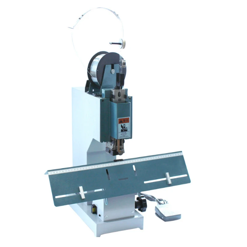 ماكينة تجليد الأسلاك ذات الرأس المزدوج CG8702 ماكينة تدبيس دباسة ورقية لسطح المكتب