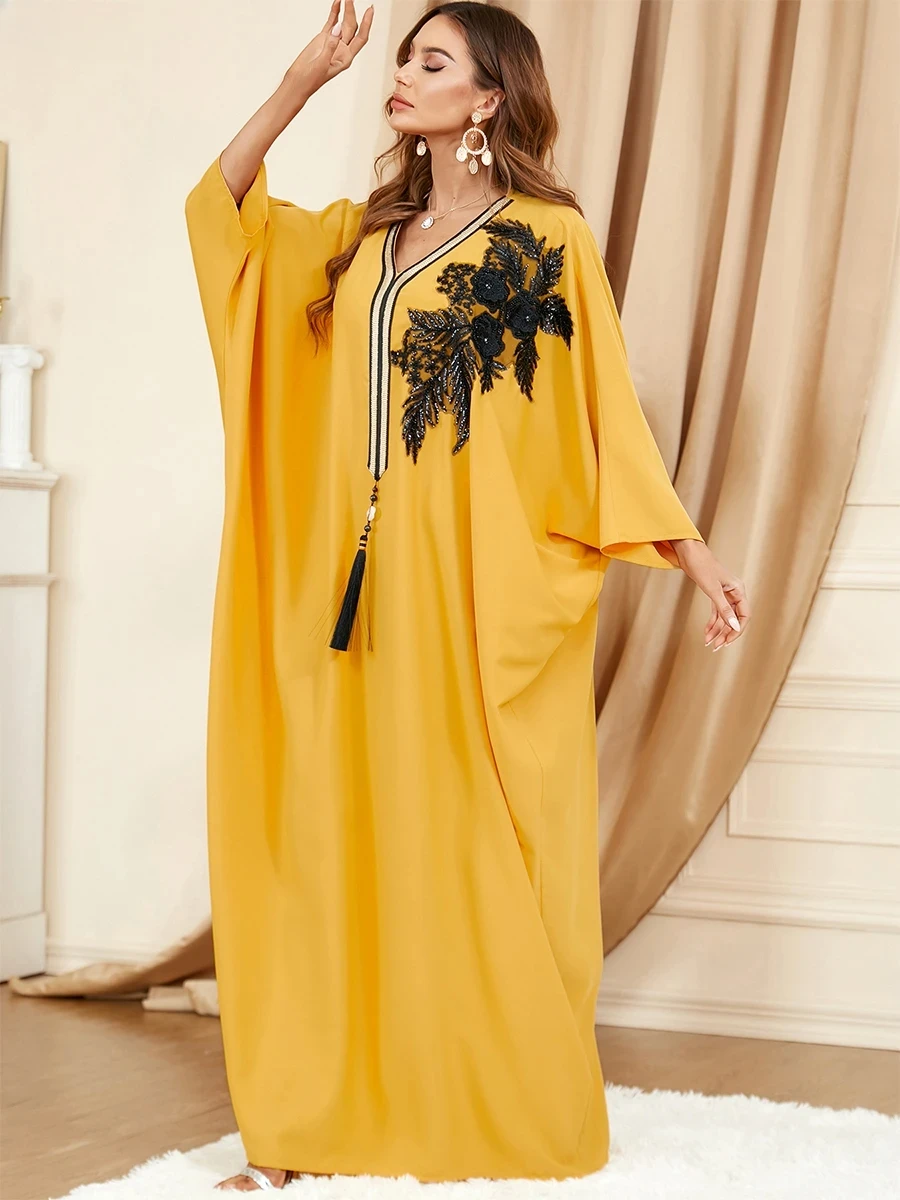 

Tape Trim V Neck Batwing Sleeve Abaya Dress for Women Corban Eid Al Adha Oversized Arab Dubai Turkey Dressing Gowns New