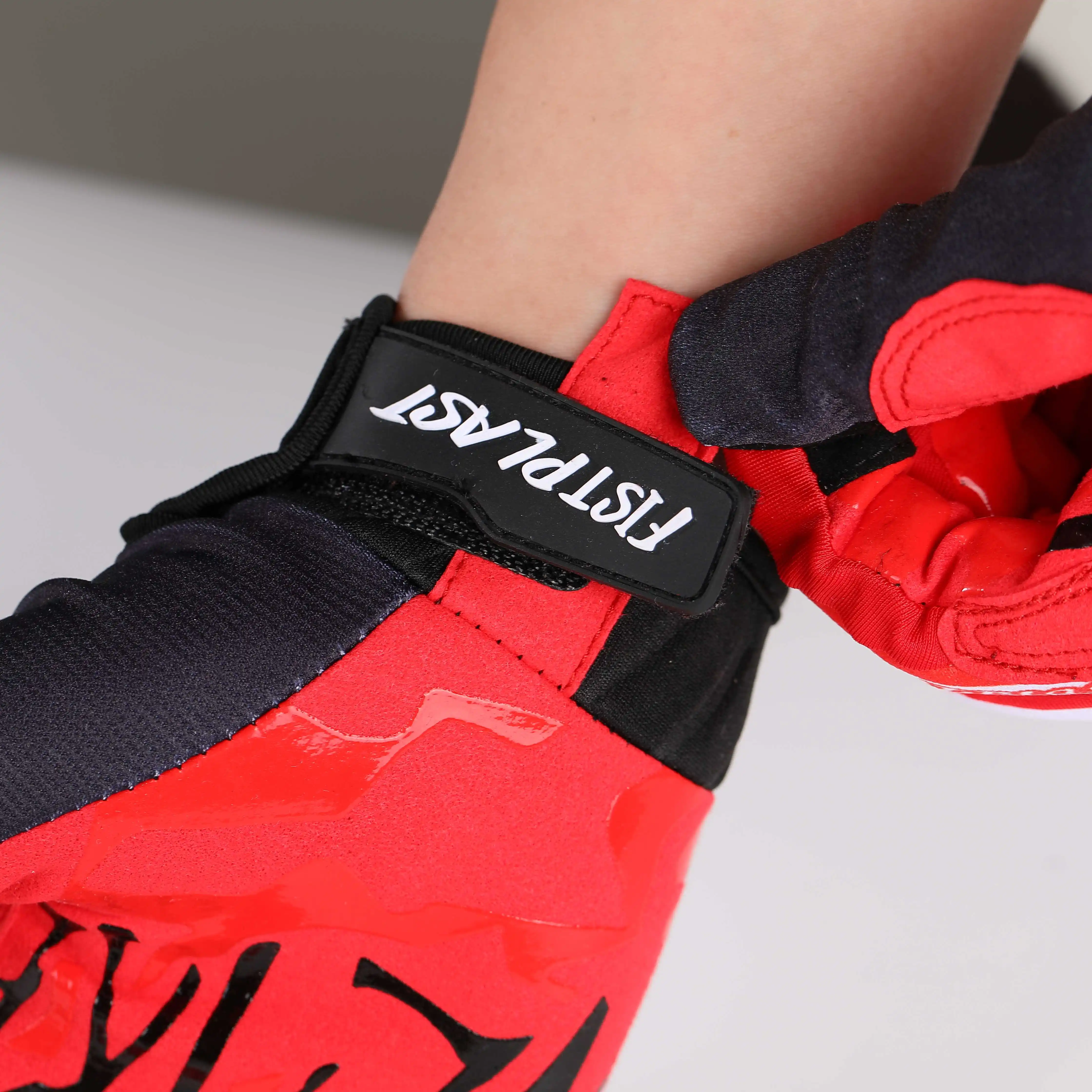 Thumbnail 4 - #8 Best Comfort Cycling Gloves to Buy In 2026