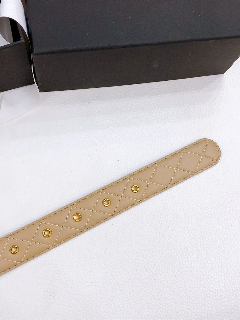 Ladies Fashion Leather Slim Waist Belt - Multifunctional Black Belt with Golden Buckle Ring Suitable for Casual And Formal