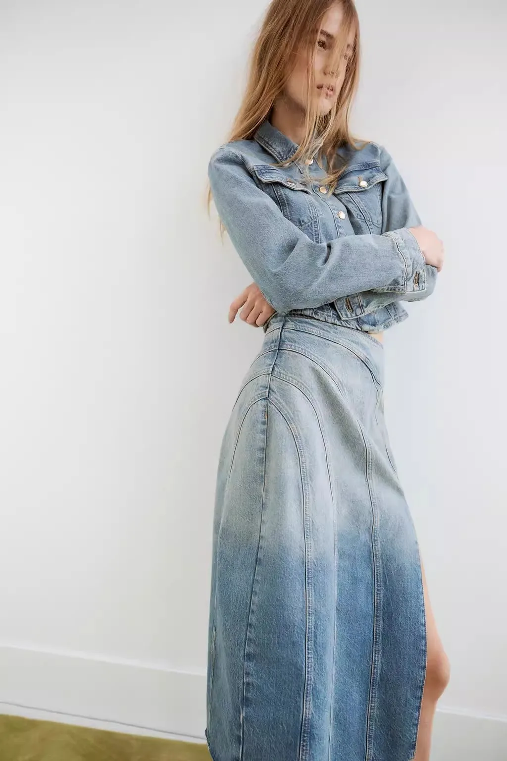 

Spring 2024 New Women's Midi Denim Skirt Jaet Outerwear Straight Leg Jeans Long Sve Button Closure Classic Color