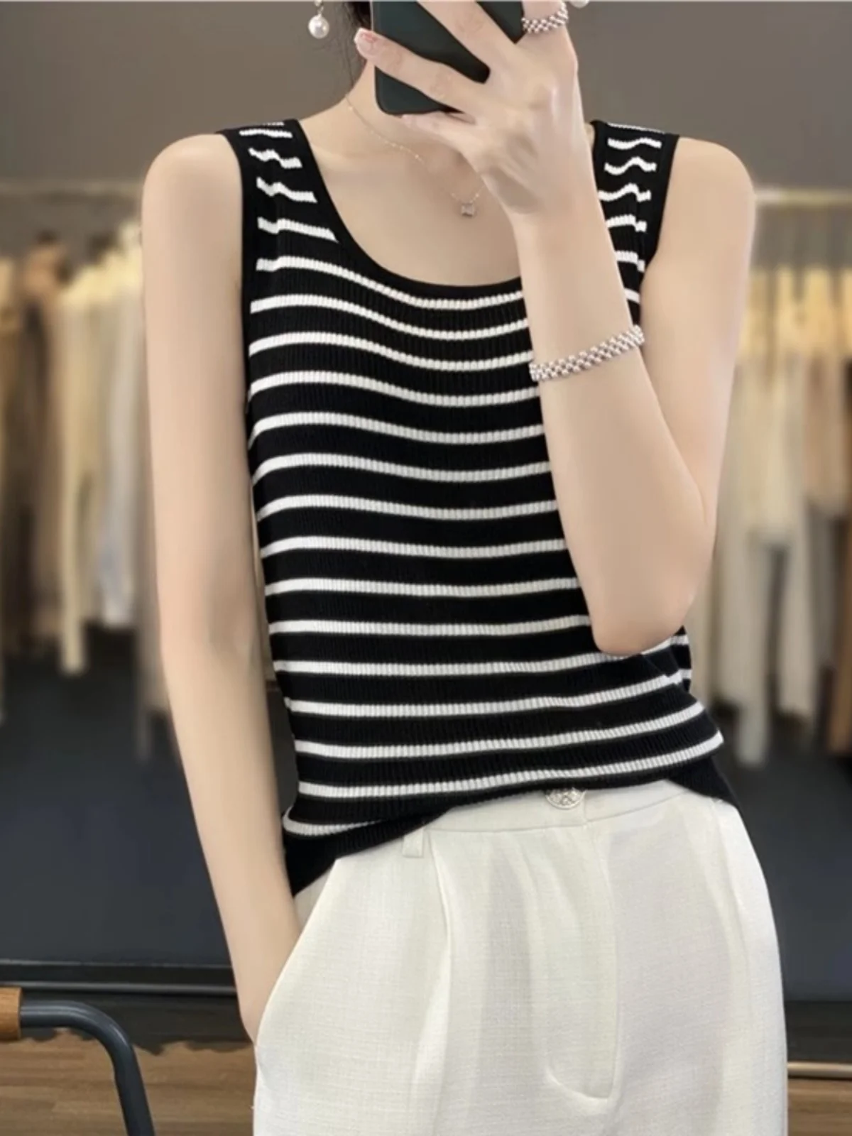 Spring 2025 Women's Sleeveless U-Neck  Tank Top Ice Silk Base Layer Vest Striped Outerwear Prevent Exposure Commute Style