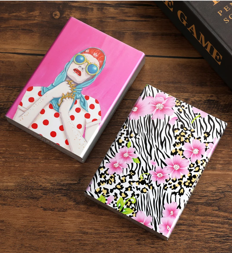 Klassische Animation Anime niedlich 89mm Rauch geschenk für Raucher Metall Medium Zigaretten etui Box benutzer definierte Logo Foto Farbdruck – Detail 10