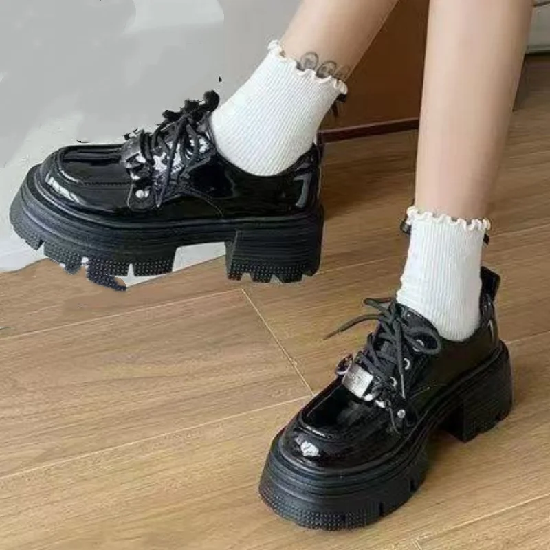 Fashionable Hot Selling Sexy Sports and Leisure Women's Shoes Spring and Autumn New Round Toe Thick Sole Comfortable Single Shoe