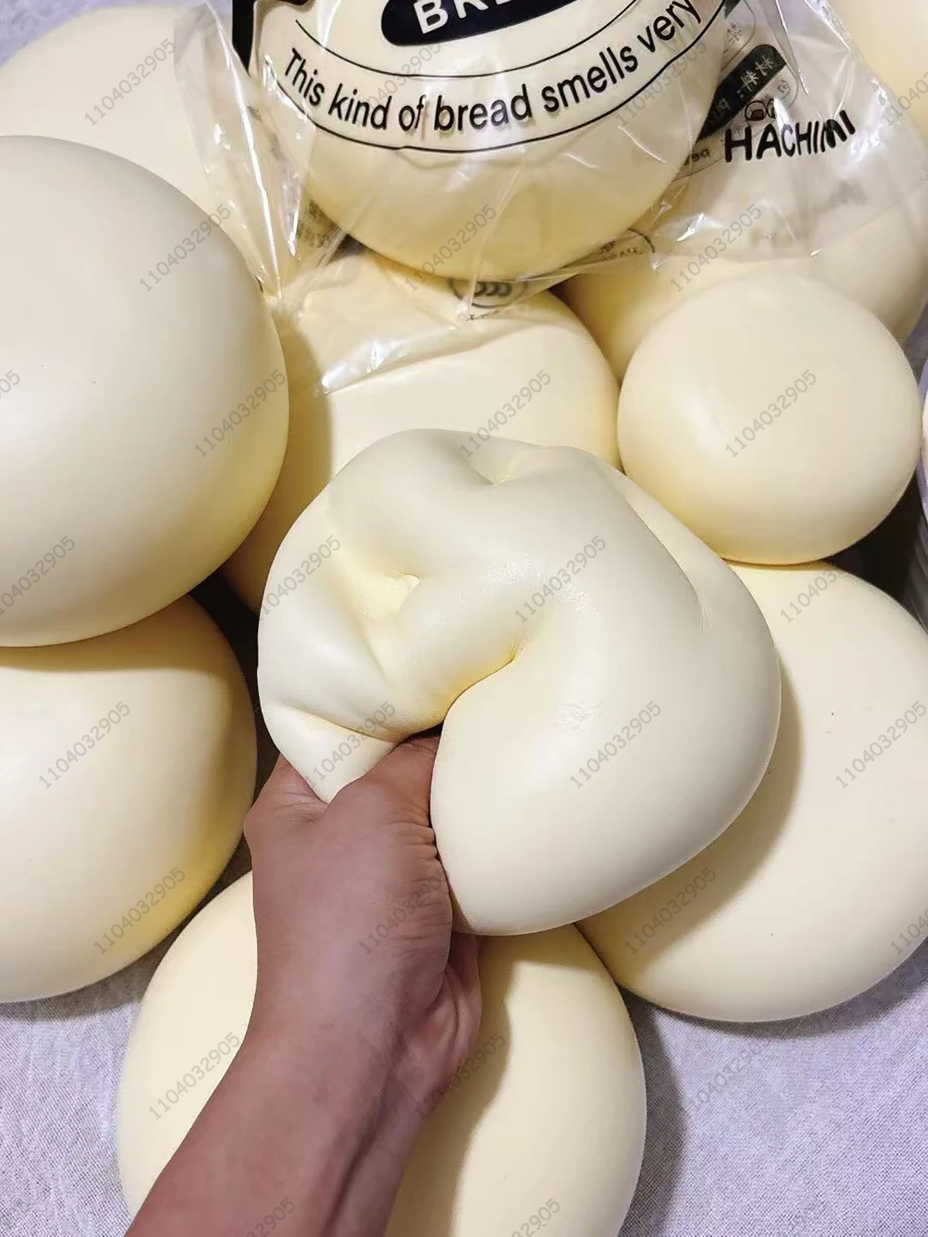 ของเล่นบีบมิลค์บันสุดนุ่ม บีบแล้วเด้งช้า ของเล่นบีบมือคลายเครียด ของขวัญเพื่อการผ่อนคลาย