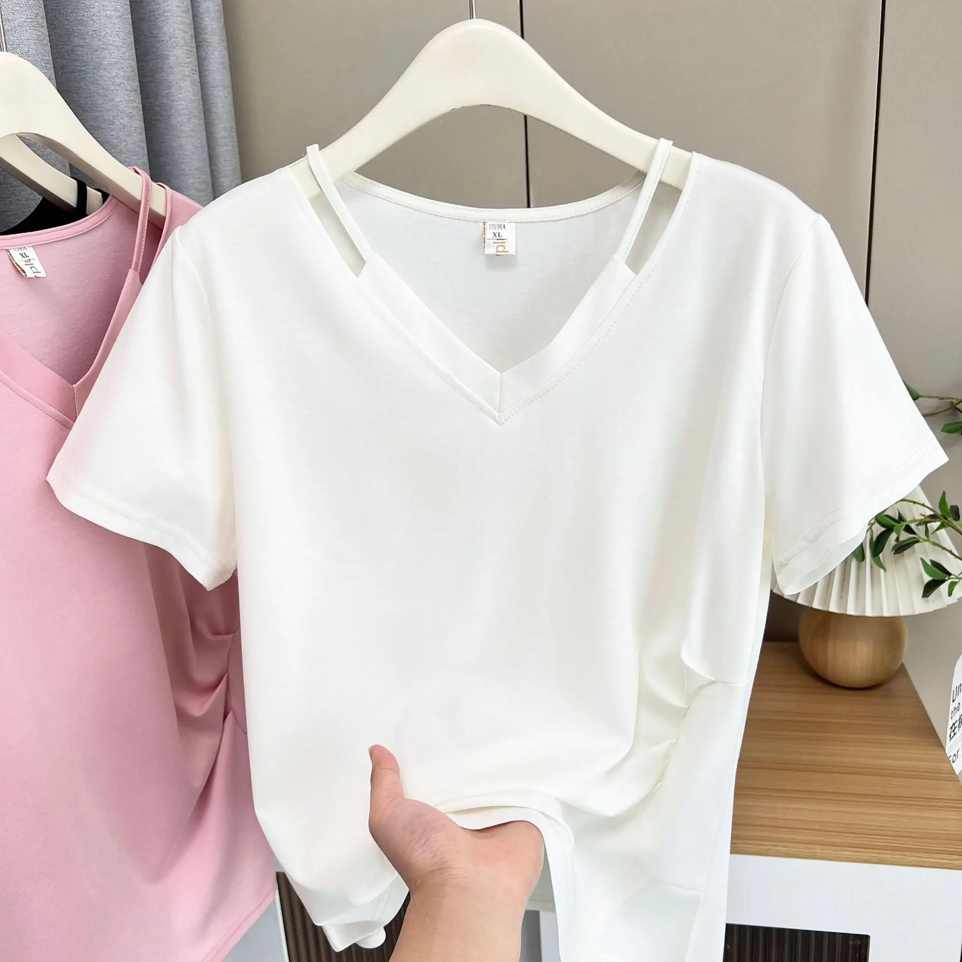 

Plus Size Women's Top Summer New 100kg Design Hollow V-neck Irregular Ice Silk Tees short-sleeved Thin T-shirt 628