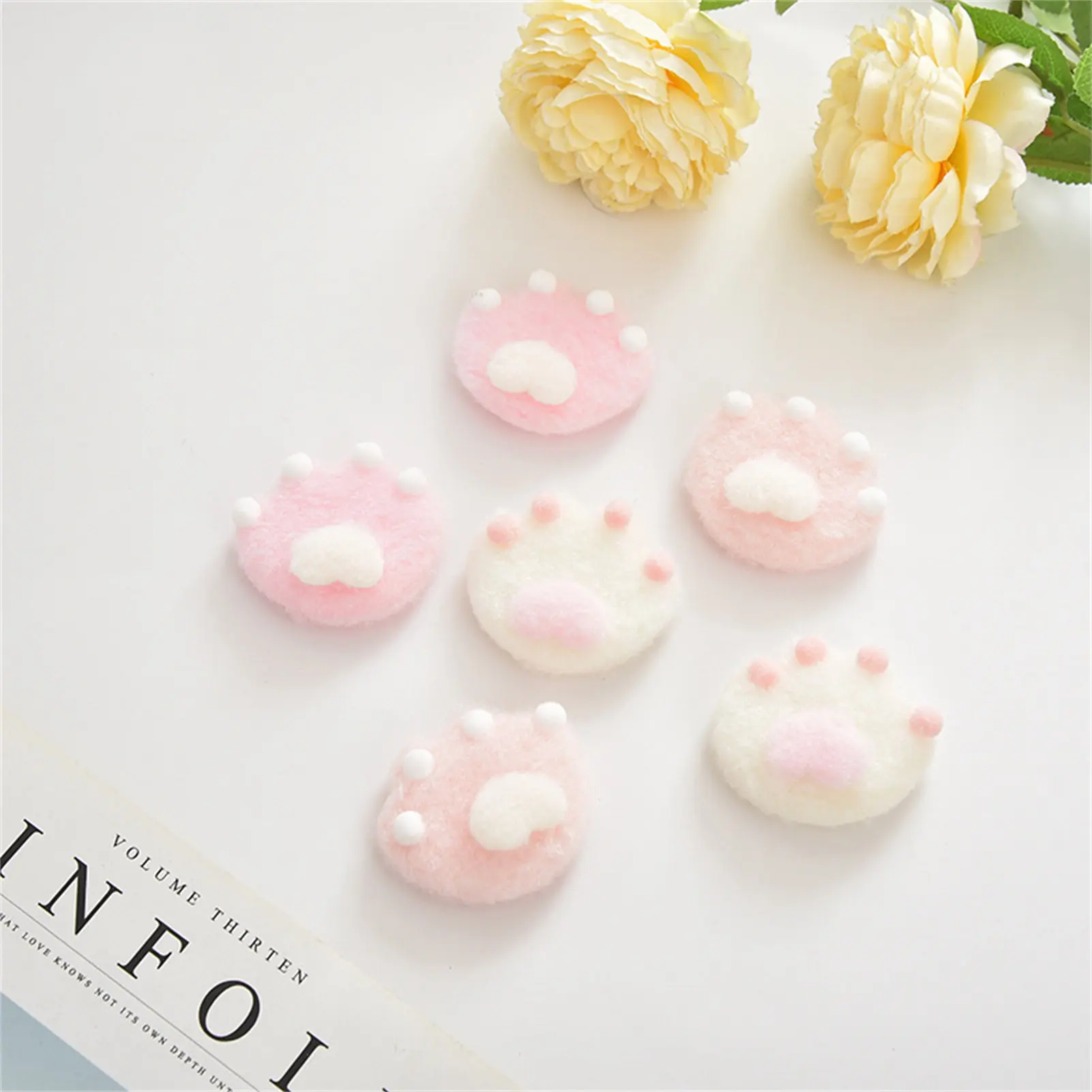 

Fluffy 3D Cat Paw Hair Accessories Decoration Soft Plush DIY Craft Supplies for Phone Case Hair Ties Clothing