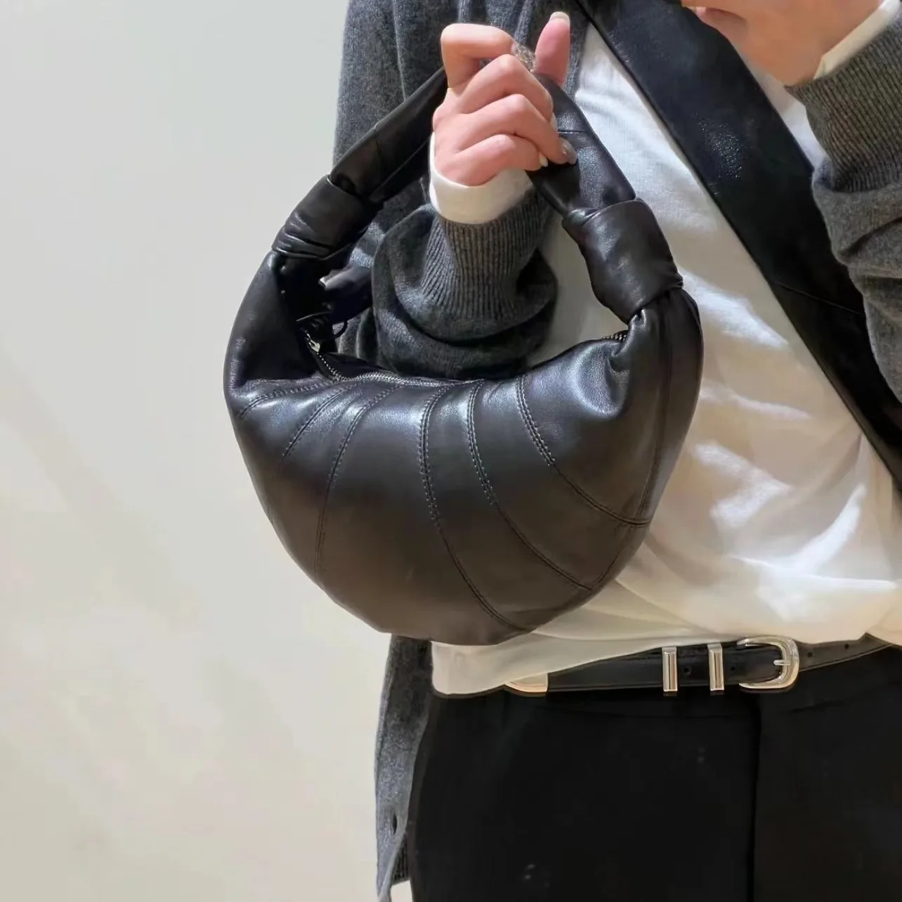 

2026 Женская дизайнерская роскошная сумка из натуральной кожи подмышки на одно плечо, женская дизайнерская роскошная сумка