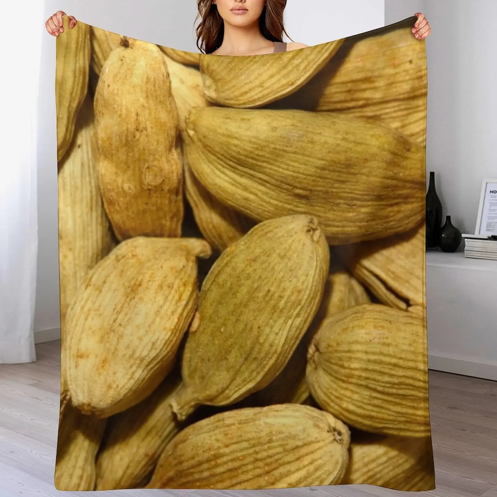 

Cardamom pods Throw Blanket Lightweight Cozy Blanket for Bed Sofa