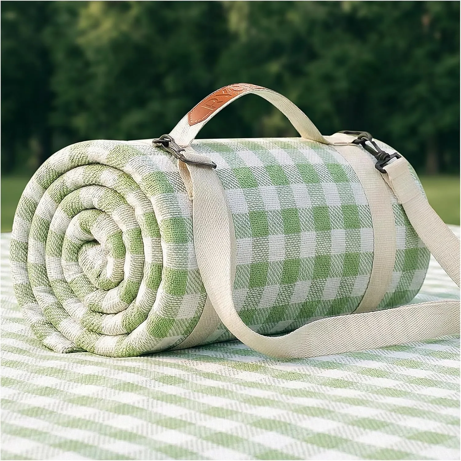 

Extra Large Waterproof Picnic Blanket for Beach Camping Outdoor Mat Foldable Travel Essential